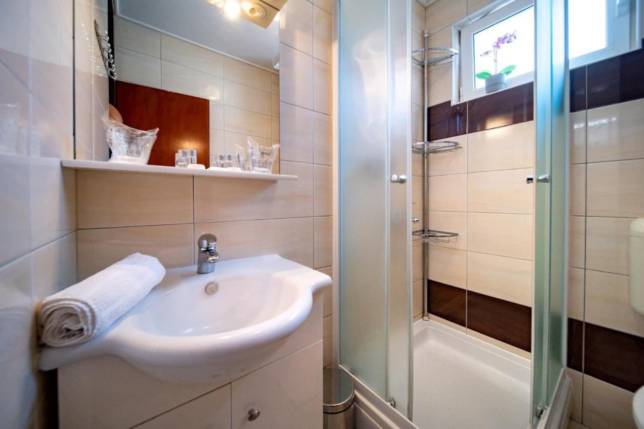 Apartments Lazaric Lopar Exterior foto