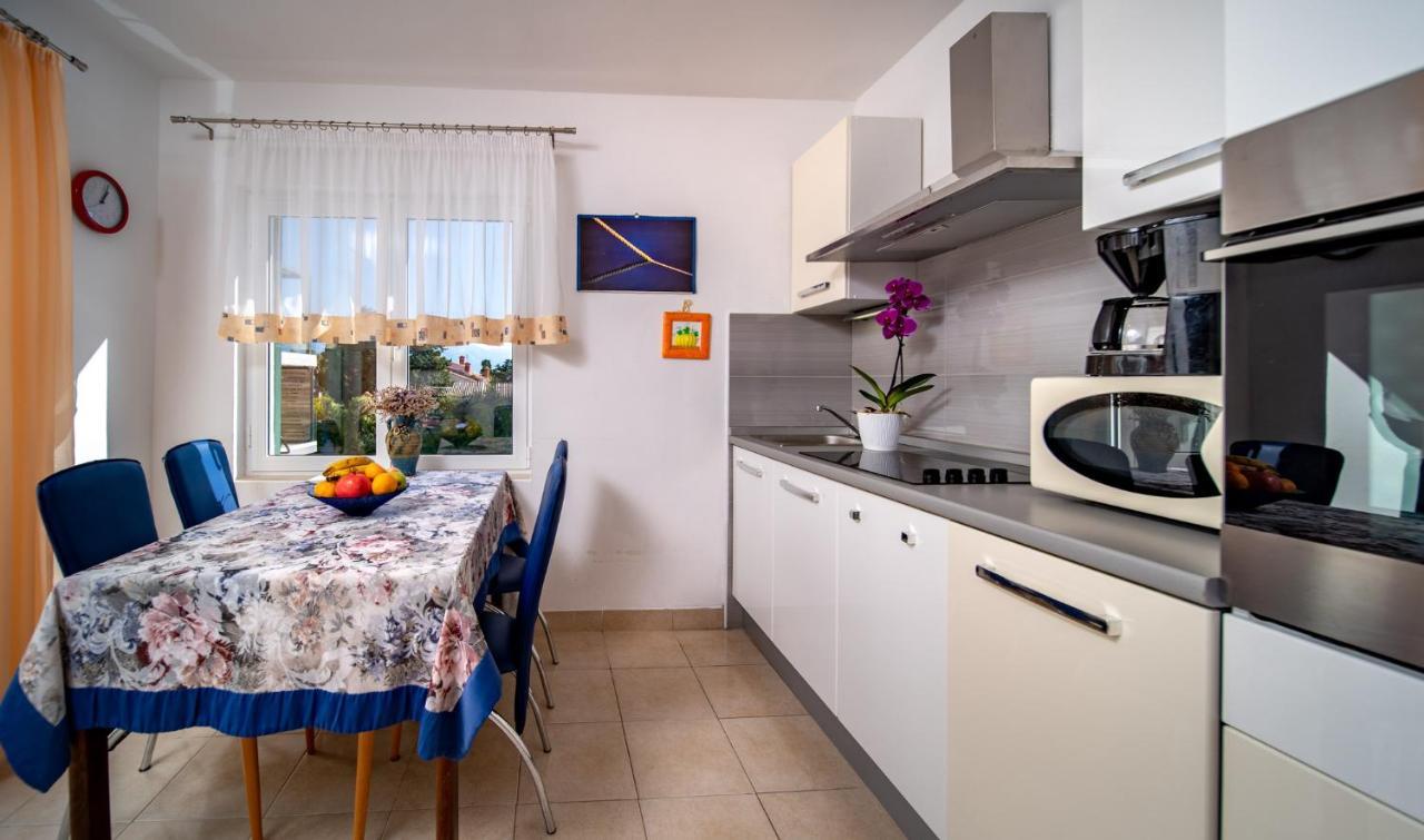Apartments Lazaric Lopar Exterior foto